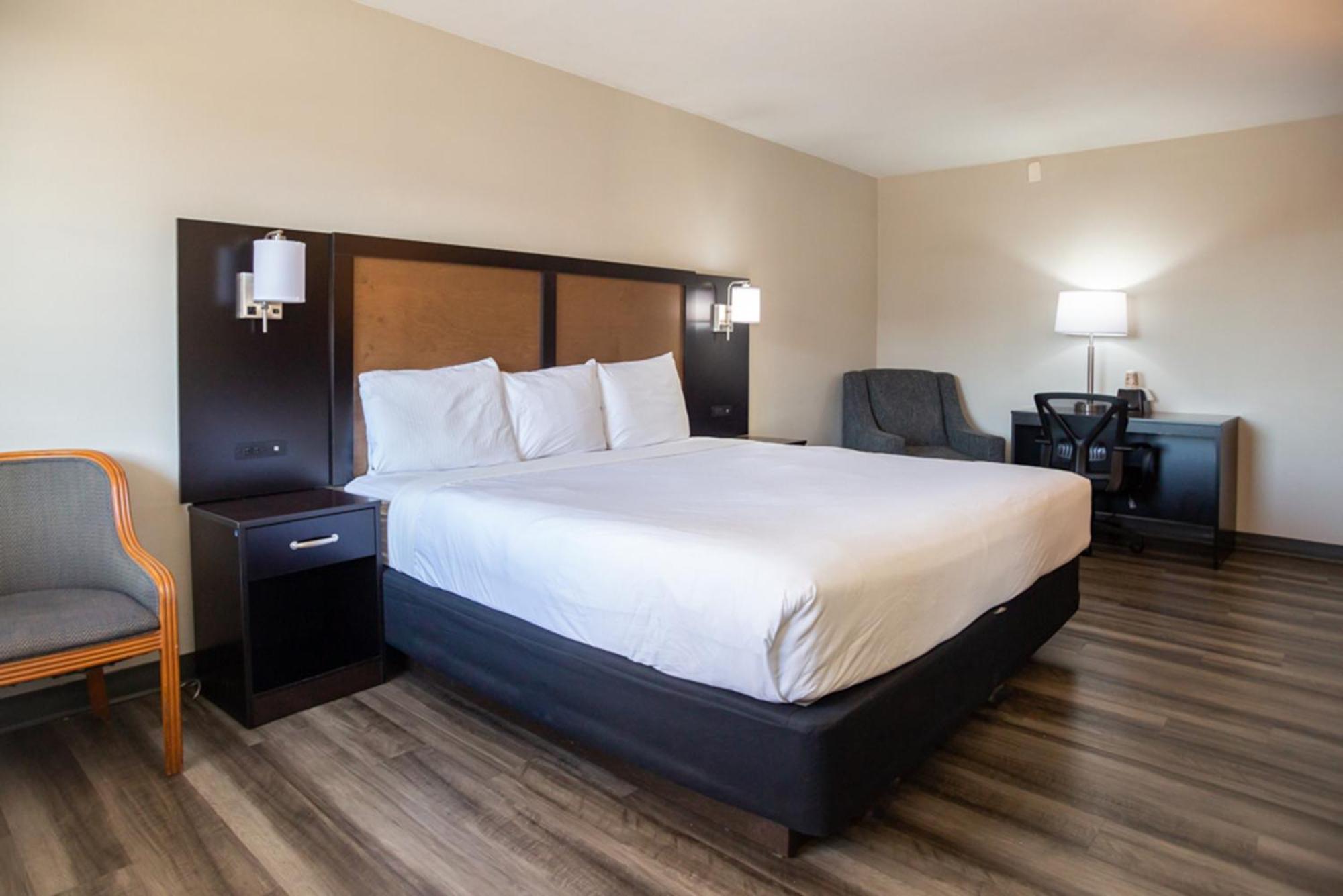Baymont By Wyndham Austin University Area Ngoại thất bức ảnh